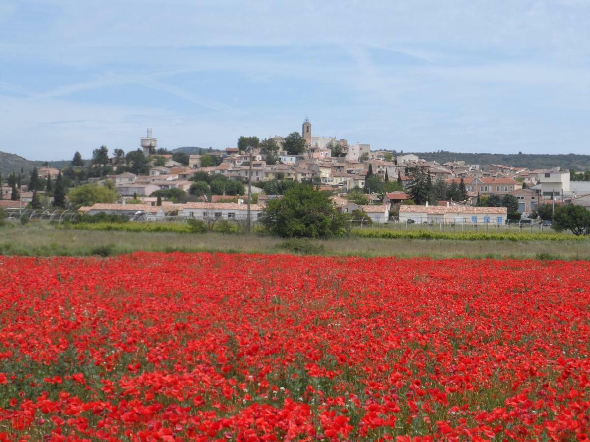 Place Du Chateau Pourrieres Kültér fotó